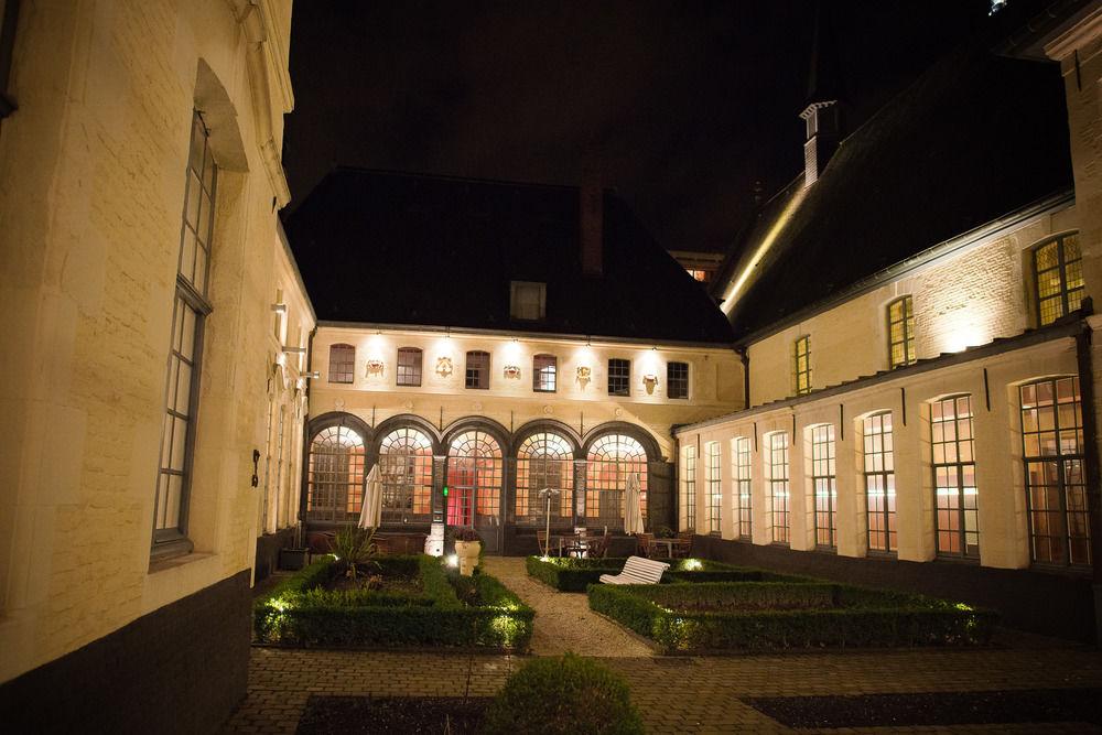 L'Hermitage Gantois, Autograph Collection Hotel Rijsel Buitenkant foto The courtyard of the museum