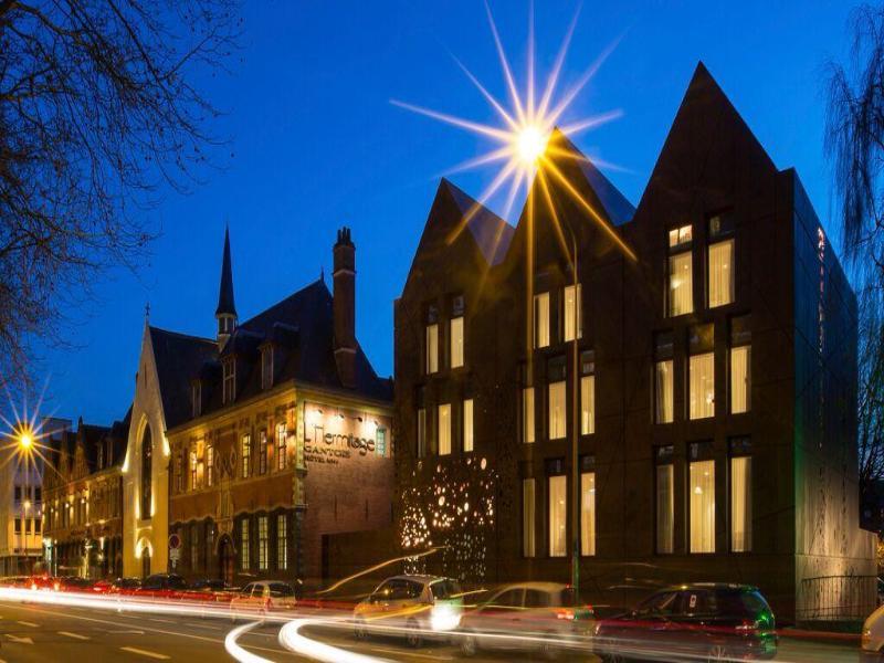 L'Hermitage Gantois, Autograph Collection Hotel Rijsel Buitenkant foto The Old Schools' Quadrangle at night